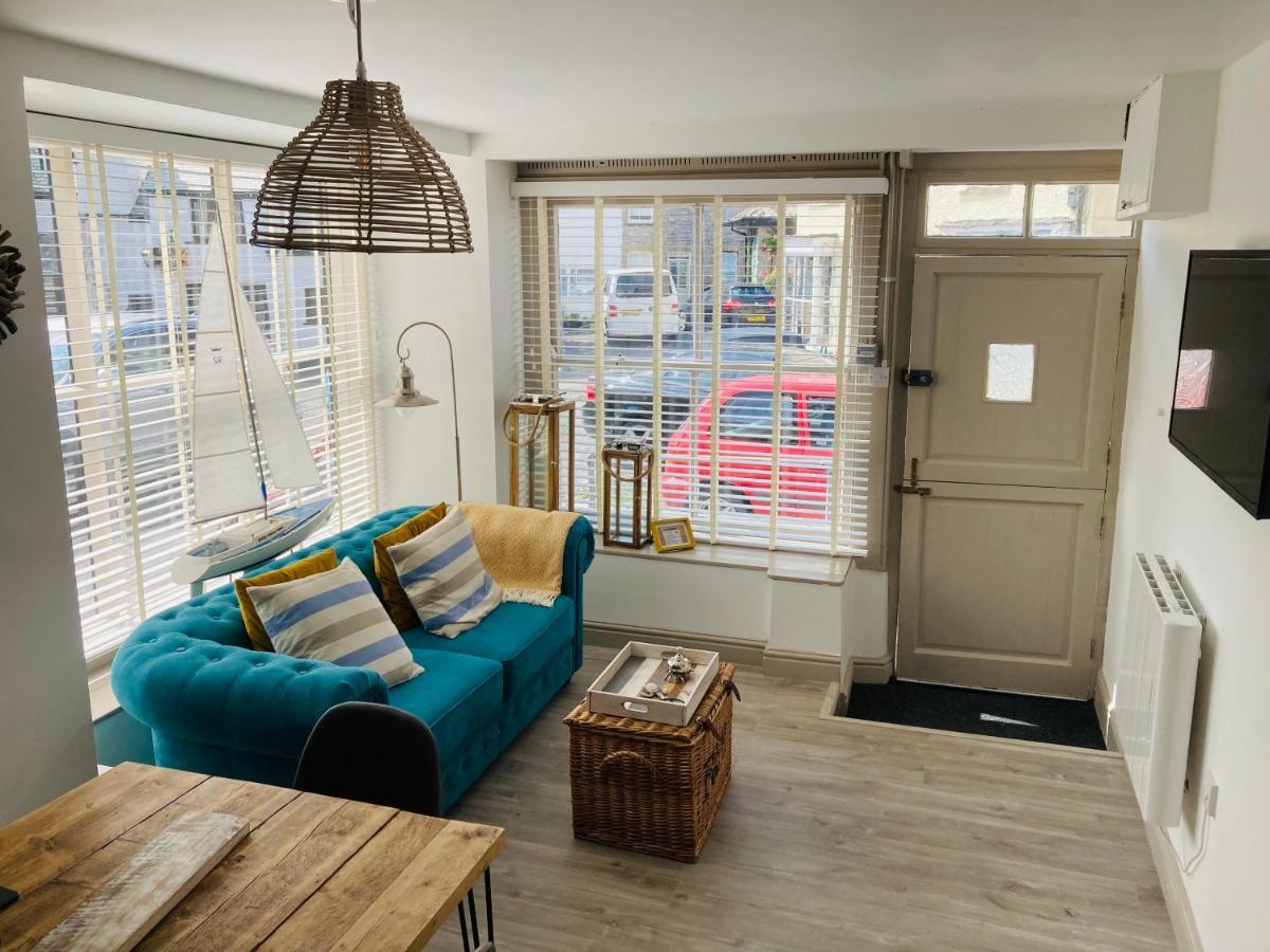 "Prospect House" - Two Private Apartments In This 17Th Century Cottage - Apartment 2 Has A Kids Cabin Bunk Room - Book Both Apartments For One Large House With Connecting Door In Lobby - Public Parking Outside Looe Eksteriør bilde