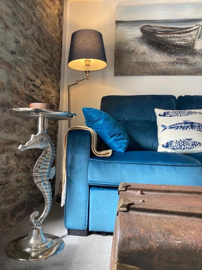 "Prospect House" - Two Private Apartments In This 17Th Century Cottage - Apartment 2 Has A Kids Cabin Bunk Room - Book Both Apartments For One Large House With Connecting Door In Lobby - Public Parking Outside Looe Eksteriør bilde